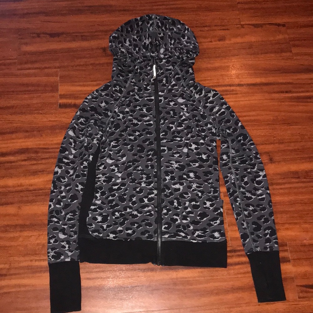 ⭕️SOLDLululemon Scuba hoodie 3 Terry - Picture 1 of 8